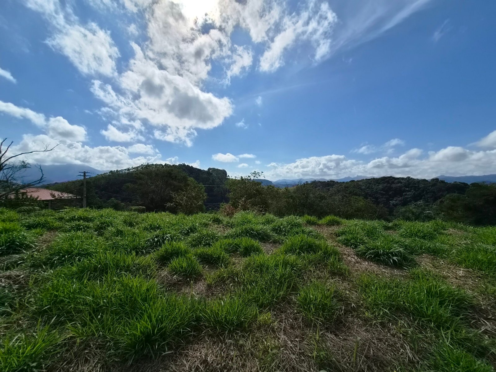 Lote à Venda em Santo Antônio do Pinhal com 1.912m² e Vista para a Pedra do Baú